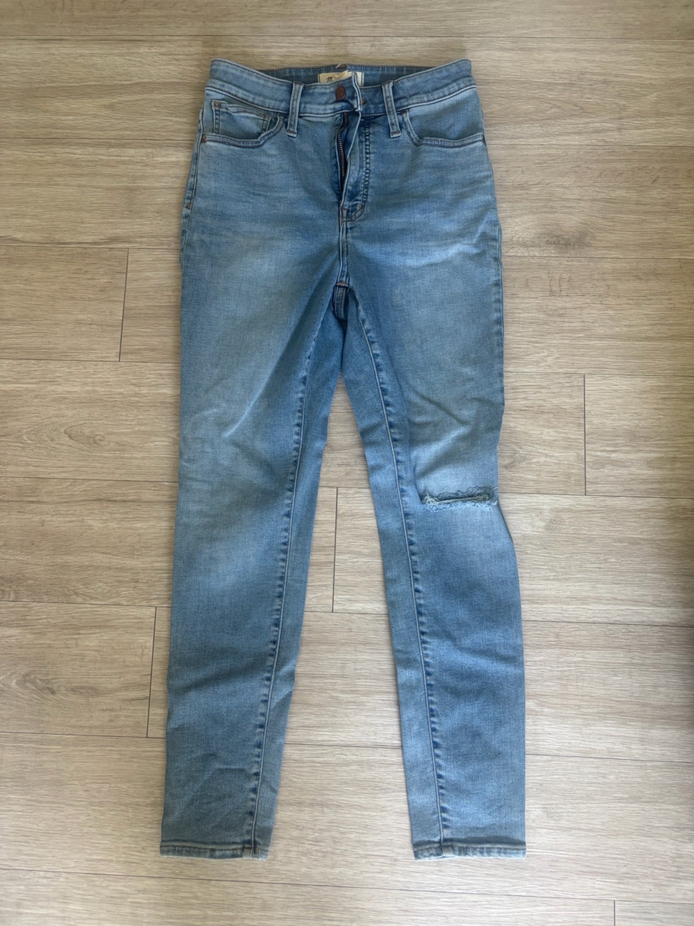 Classic Light Blue Men's Jeans - Straight Fit